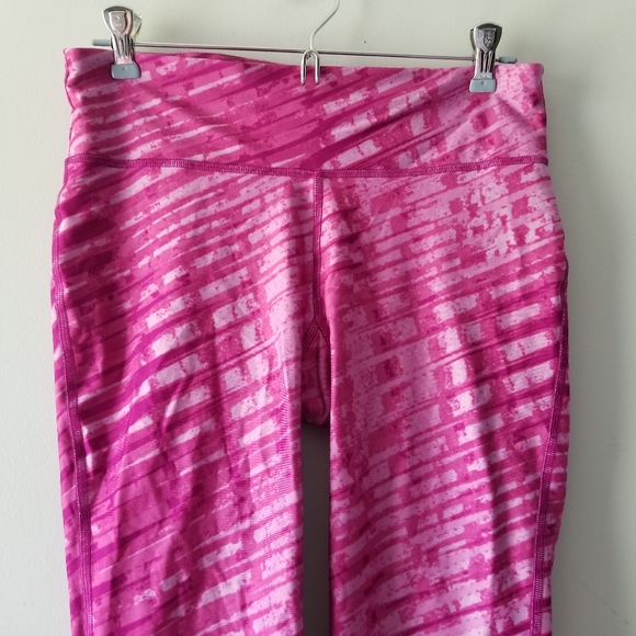 Under Armour Fly By Compression Running Capris - Picture 4 of 9